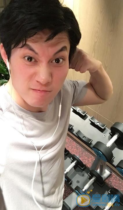 艾伦逗比表情包 艾伦高清写真_艾伦高清剧照