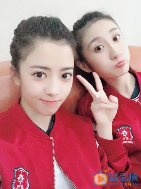 吴静怡与人合照 吴静怡高清写真_吴静怡高清剧照