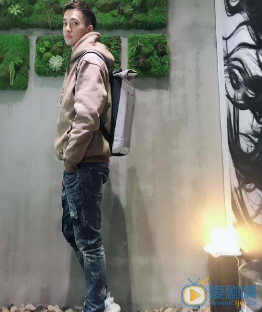 李唯枫穿搭写真 李唯枫高清写真_李唯枫高清剧照