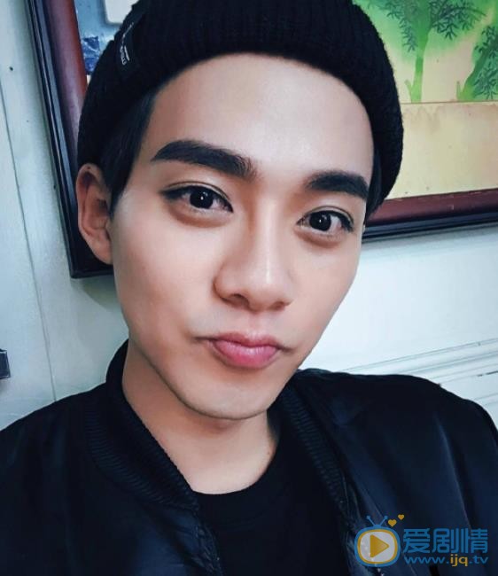 李唯枫自拍照 李唯枫高清写真_李唯枫高清剧照