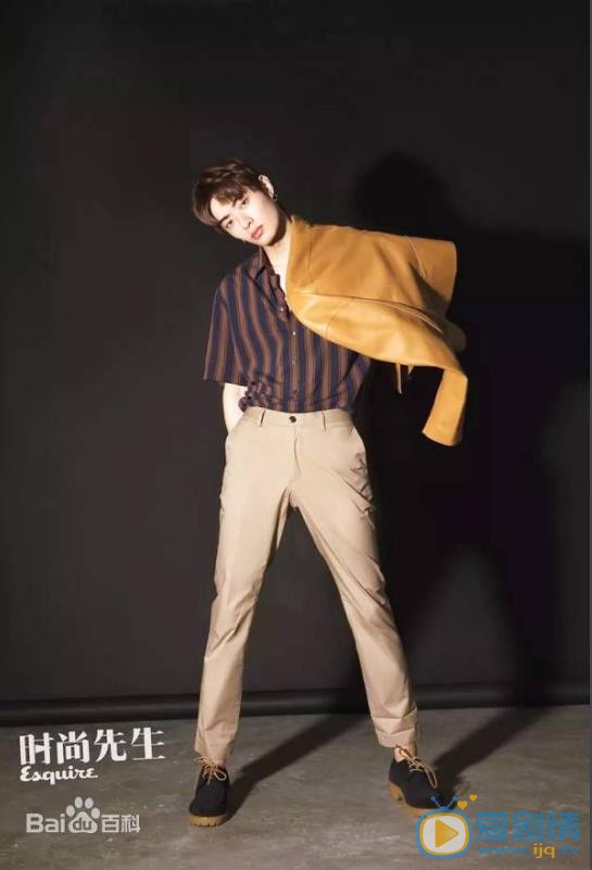 木子洋西装绅士照 木子洋高清写真_木子洋高清剧照