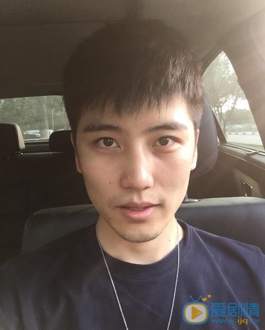 张耀宇自拍照 张耀宇高清写真_张耀宇高清剧照