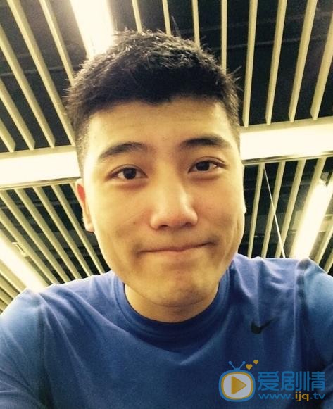 张耀宇自拍照 张耀宇高清写真_张耀宇高清剧照