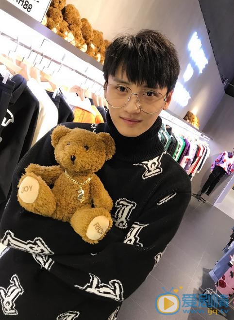 侯东生活照 侯东高清写真_侯东高清剧照
