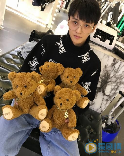 侯东生活照 侯东高清写真_侯东高清剧照