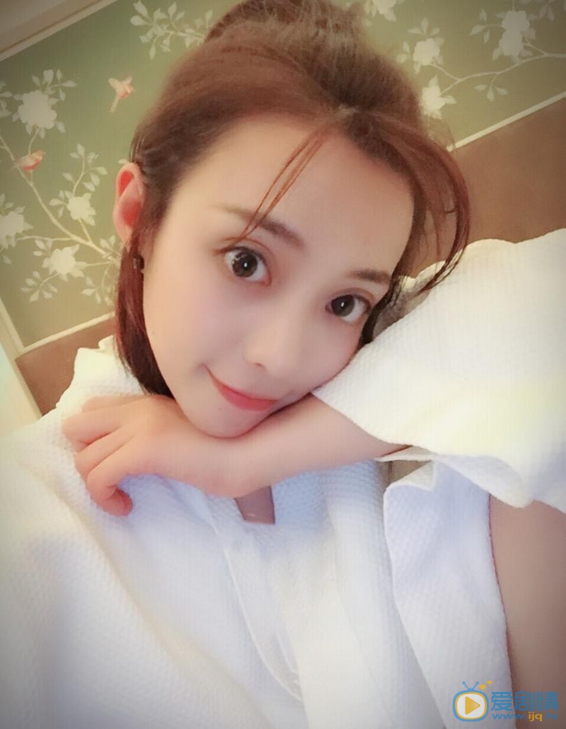 郝文婷自拍照 自拍照