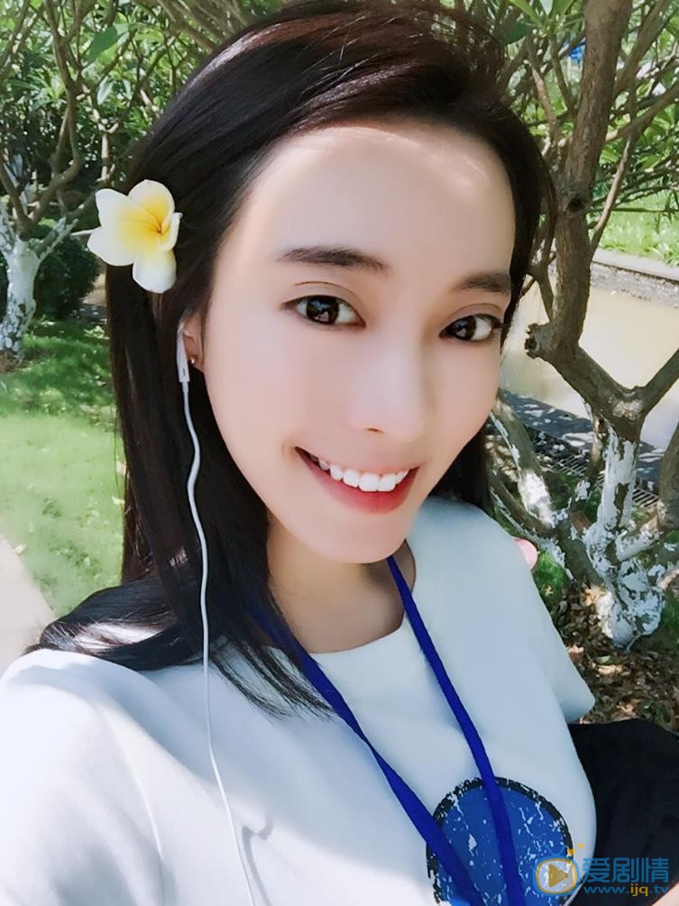 郝文婷自拍照 郝文婷高清写真_郝文婷高清剧照