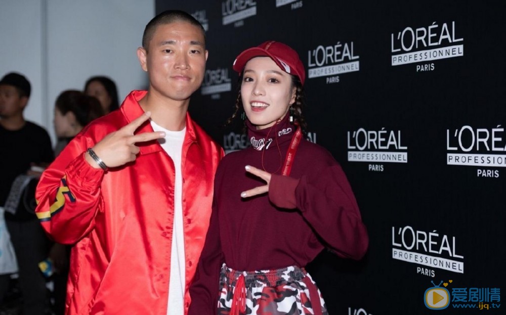 郝文婷与人合照 郝文婷高清写真_郝文婷高清剧照