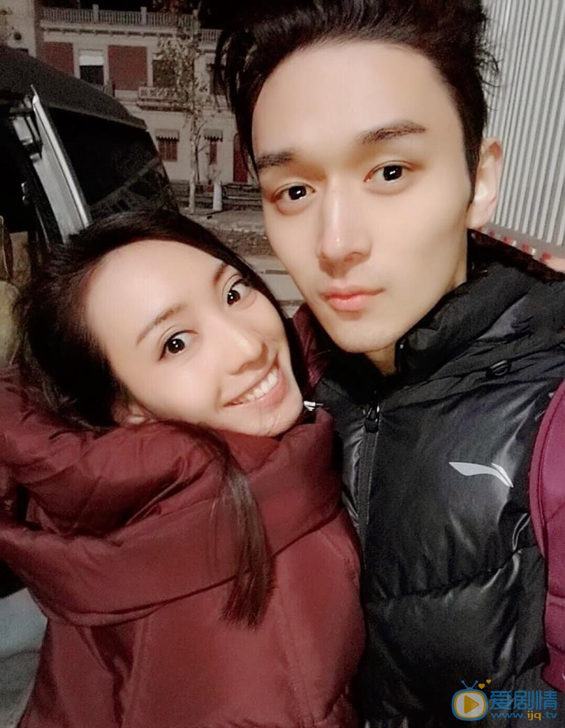 郝文婷与人合照 郝文婷高清写真_郝文婷高清剧照