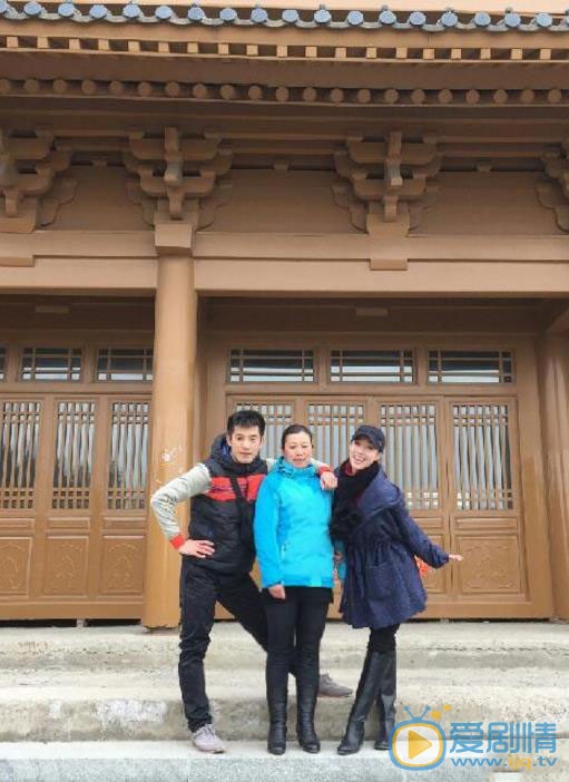 郝文婷与人合照 郝文婷高清写真_郝文婷高清剧照