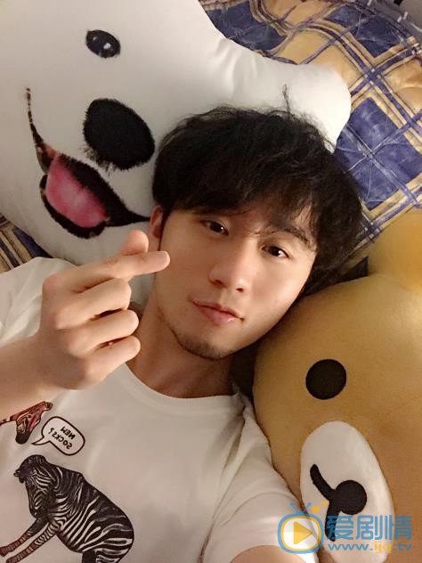 刘循子墨自拍照 刘循子墨高清写真_刘循子墨高清剧照