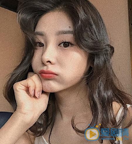 王艺甜可爱照 王艺甜高清写真_王艺甜高清剧照
