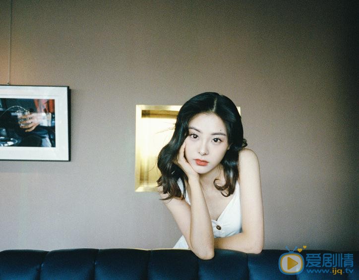 王艺甜白色写真 王艺甜高清写真_王艺甜高清剧照