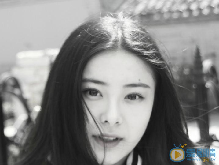 王艺甜街拍写真 王艺甜高清写真_王艺甜高清剧照
