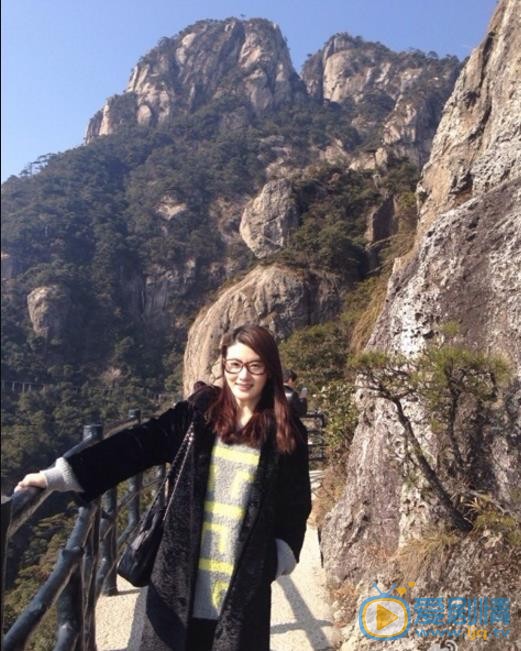 贺丹丹户外旅行照 贺丹丹户外旅行照