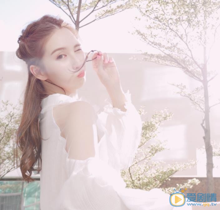 何傲儿唯美写真 何傲儿高清写真_何傲儿高清剧照