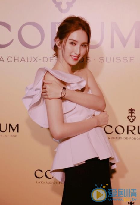 何傲儿活动照 何傲儿高清写真_何傲儿高清剧照
