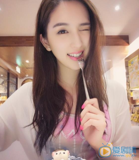 何傲儿生活照 何傲儿高清写真_何傲儿高清剧照