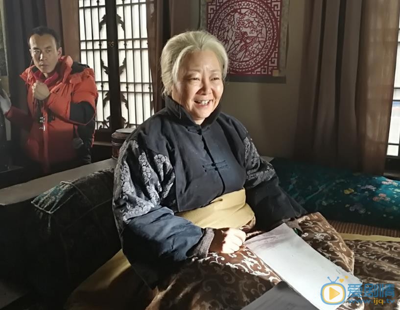 萨日娜片场照 萨日娜高清写真_萨日娜高清剧照