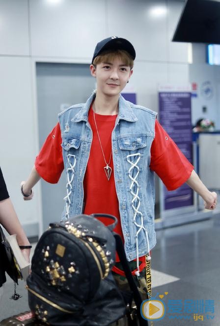 管栎生活照 管栎高清写真_管栎高清剧照