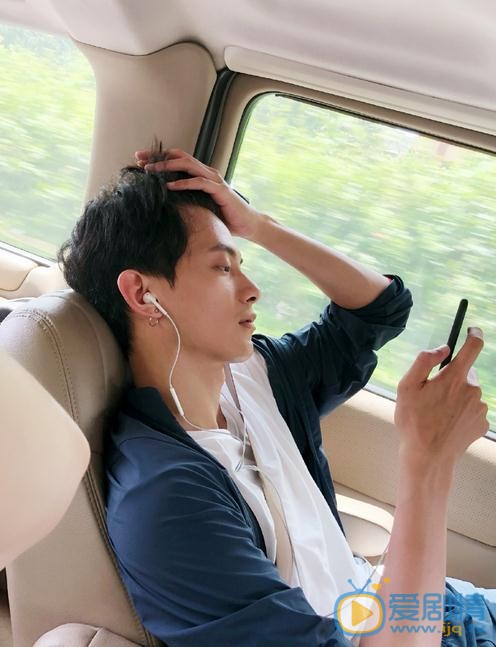 邓尚生活照 邓尚高清写真_邓尚高清剧照