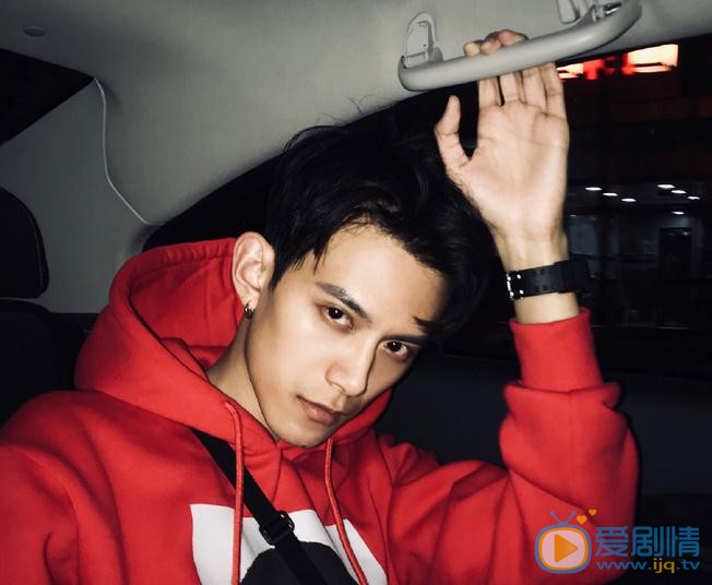 邓尚生活照 邓尚高清写真_邓尚高清剧照