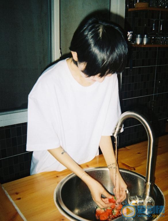 蒲萄草莓写真 蒲萄高清写真_蒲萄高清剧照