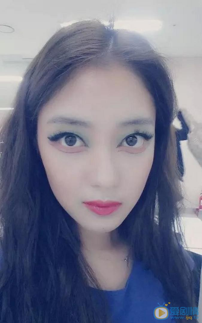 李世英可爱自拍 李世英高清写真_李世英高清剧照