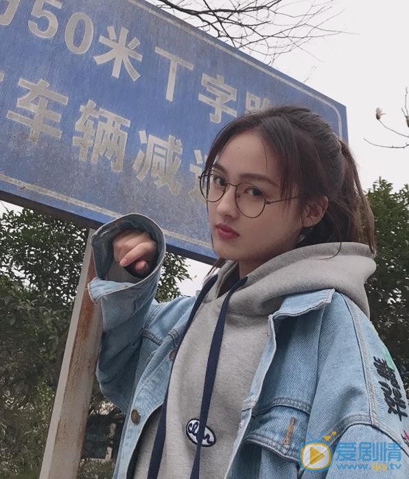 黄恩茹生活照 黄恩茹高清写真_黄恩茹高清剧照