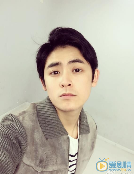 李欣泽生活照 李欣泽高清写真_李欣泽高清剧照