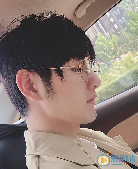 王子鑫生活照 王子鑫高清写真_王子鑫高清剧照