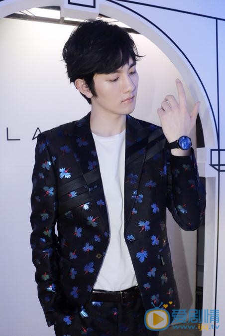 王子鑫气质写真 王子鑫高清写真_王子鑫高清剧照