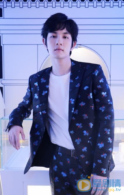 王子鑫气质写真 王子鑫高清写真_王子鑫高清剧照