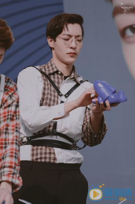 卜凡活动照 卜凡高清写真_卜凡高清剧照