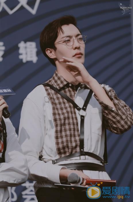 卜凡活动照 卜凡高清写真_卜凡高清剧照