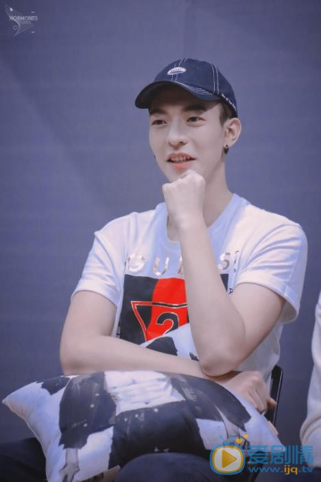 卜凡活动照 卜凡高清写真_卜凡高清剧照