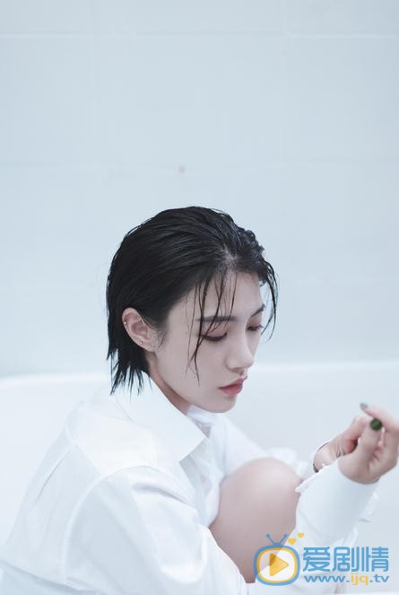 戴萌湿发写真 戴萌高清写真_戴萌高清剧照