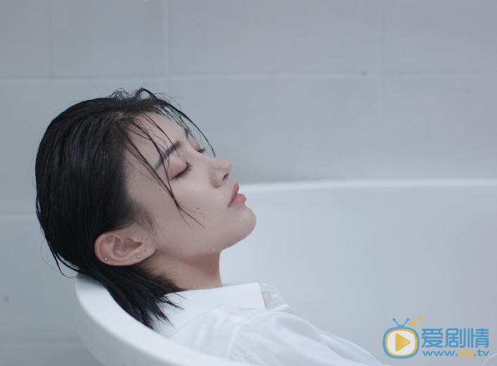 戴萌湿发写真 戴萌高清写真_戴萌高清剧照