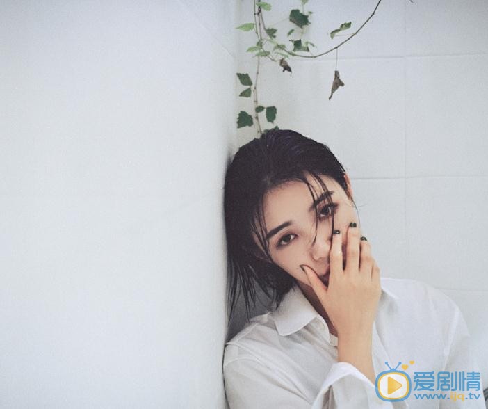 戴萌湿发写真 戴萌高清写真_戴萌高清剧照