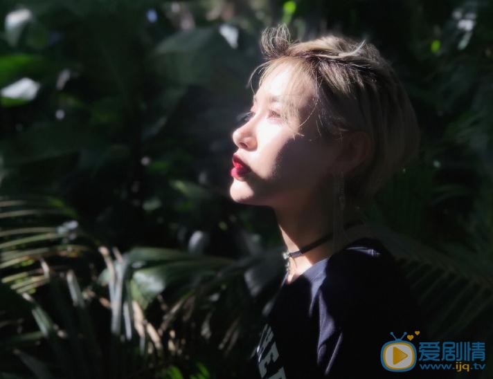 戴萌短发写真 戴萌高清写真_戴萌高清剧照
