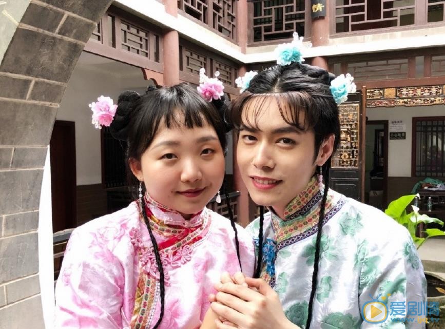 辣目洋子模仿作品照 辣目洋子高清写真_辣目洋子高清剧照
