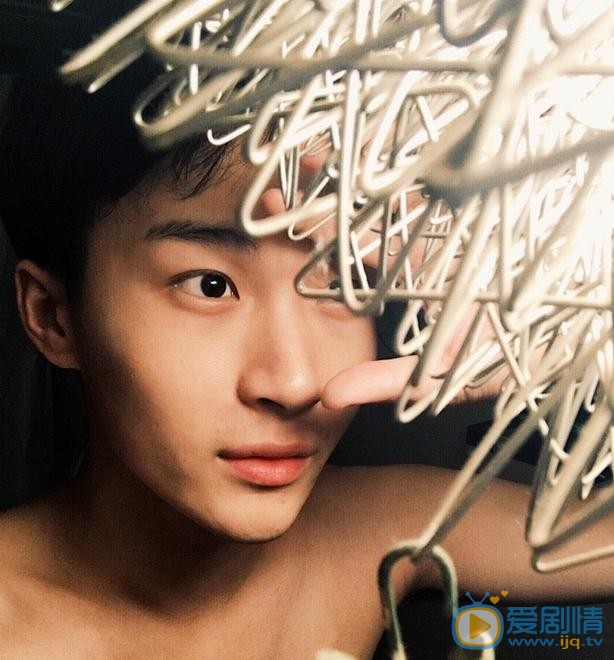 田韦辰生活照 田韦辰高清写真_田韦辰高清剧照