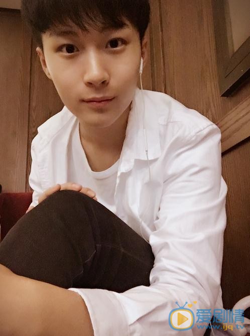 田韦辰生活照 田韦辰高清写真_田韦辰高清剧照