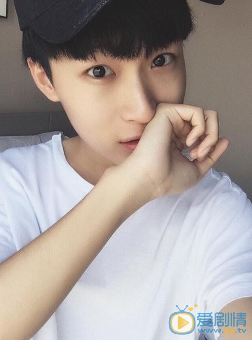 田韦辰生活照 田韦辰高清写真_田韦辰高清剧照