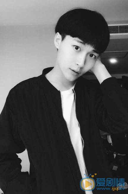 田韦辰生活照 田韦辰高清写真_田韦辰高清剧照