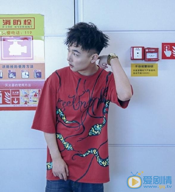 王奕帅气写真 王奕高清写真_王奕高清剧照