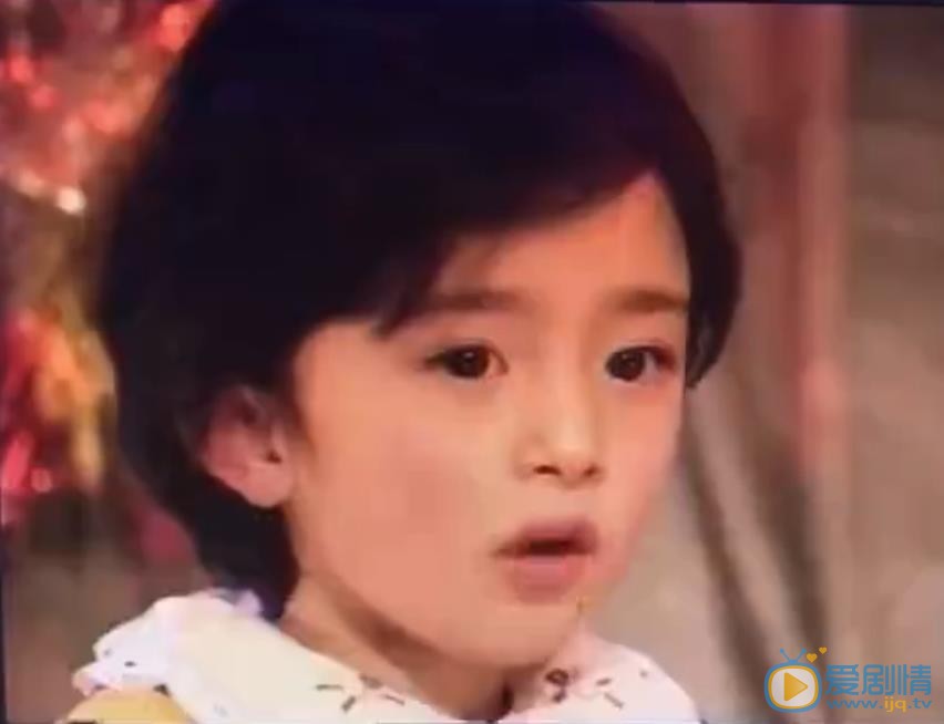 杨幂童年照 杨幂高清写真_杨幂高清剧照