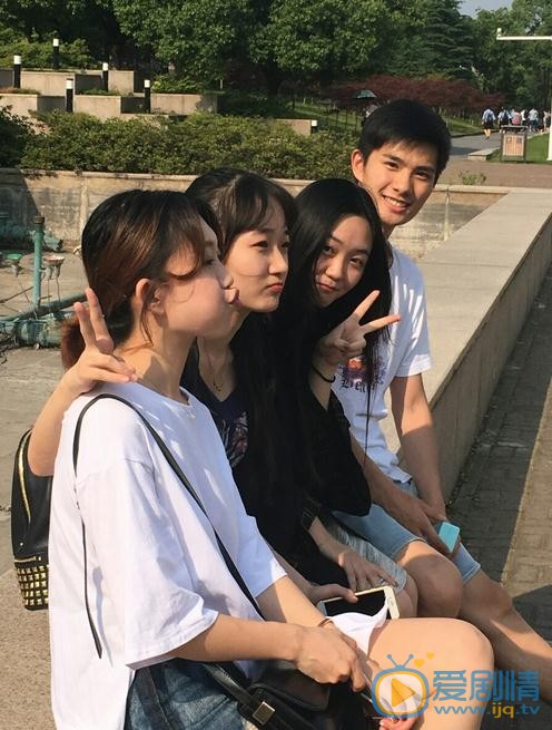 孙熹之与人合照 孙熹之高清写真_孙熹之高清剧照