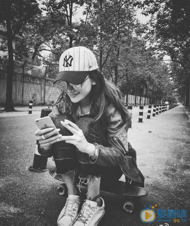 刘迪妮户外旅行照 刘迪妮高清写真_刘迪妮高清剧照