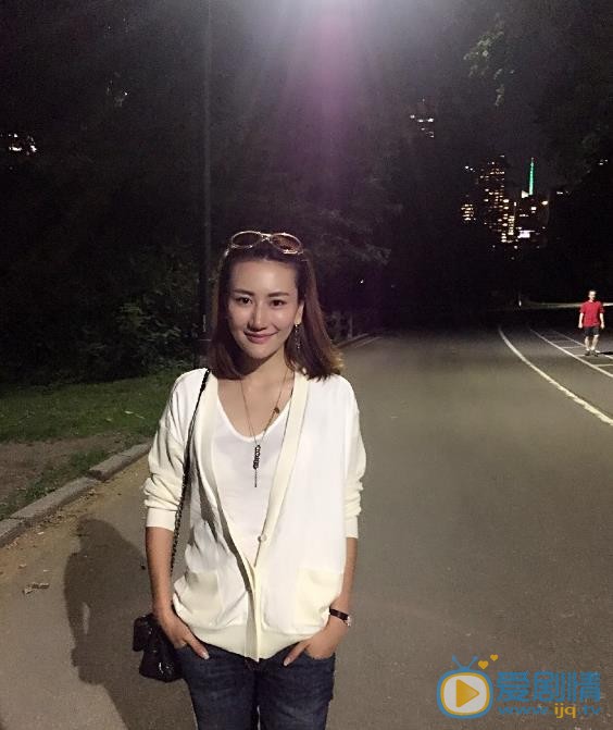刘迪妮户外旅行照 刘迪妮高清写真_刘迪妮高清剧照